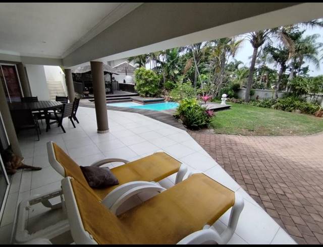 6 BEDROOM HOUSE FOR SALE IN UMHLANGA CENTRAL